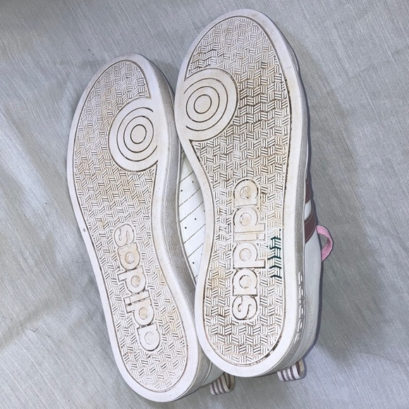 Adidas Women's size 8 White Sneakers with shimmery Pink Stripes - Picture 11 of 16